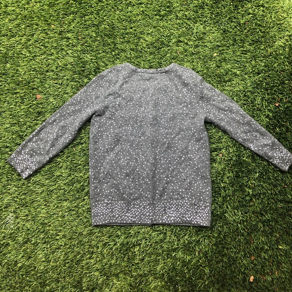 AQUA Cashmere - Three Quarter Sleeve All-Over Sequin Sweater in charcoal - Picture 4 of 9